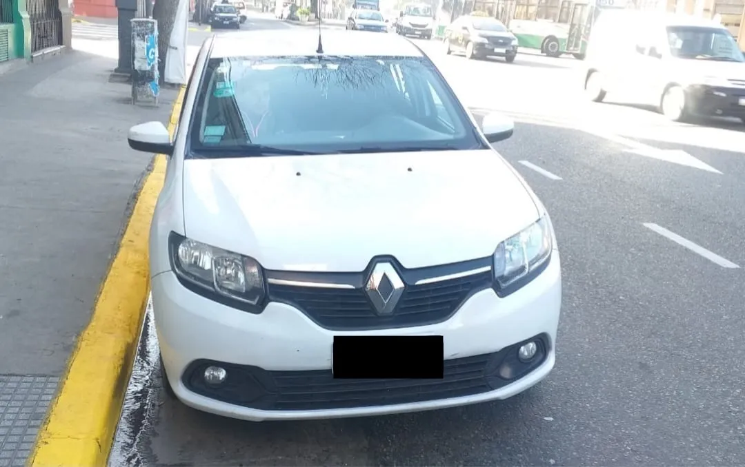 Vehículo Esenar 6